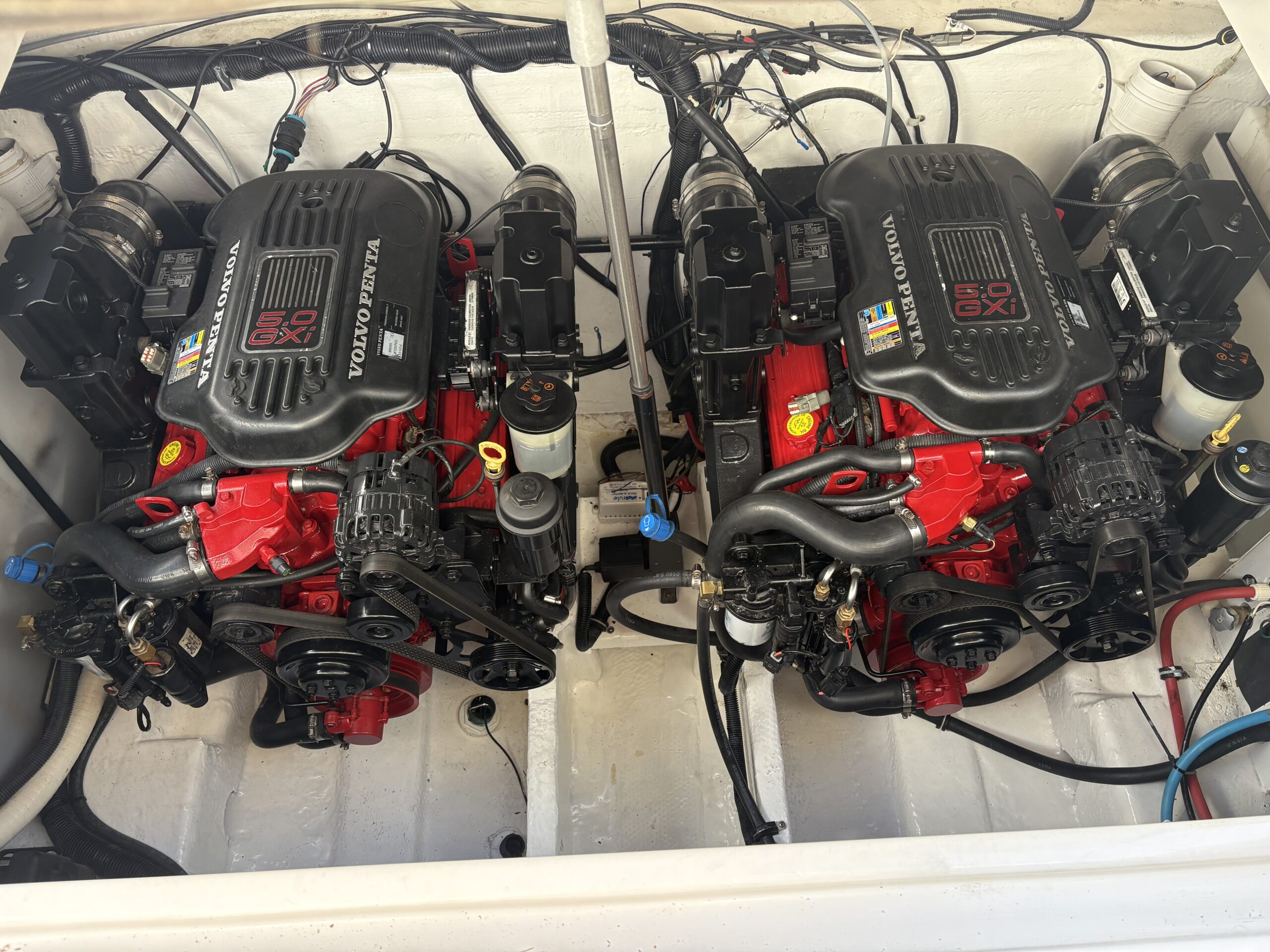 Rinker 300 Cruiser – Année 2008 Moteurs Neufs