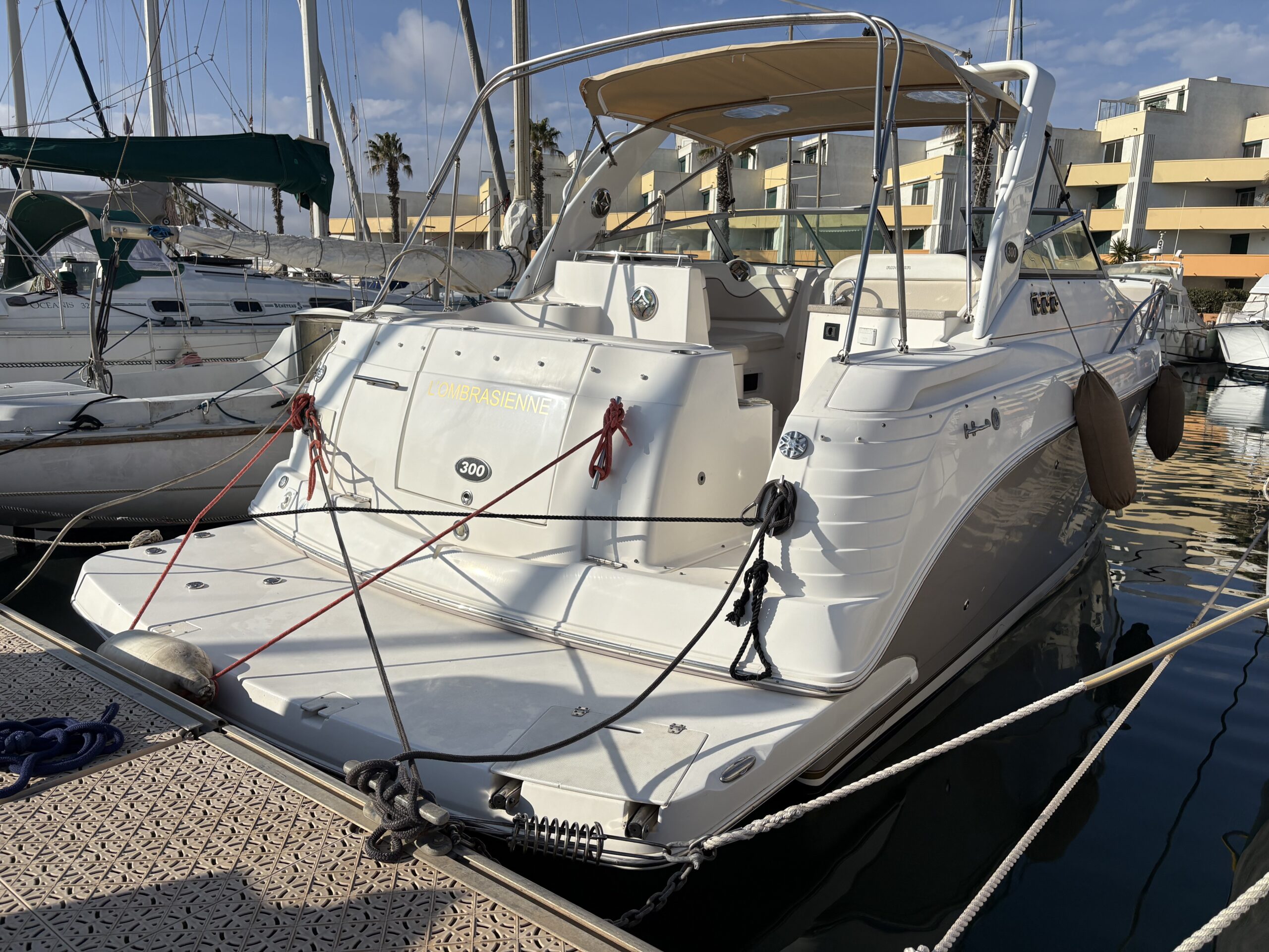 Rinker 300 Cruiser – Année 2008 Moteurs Neufs