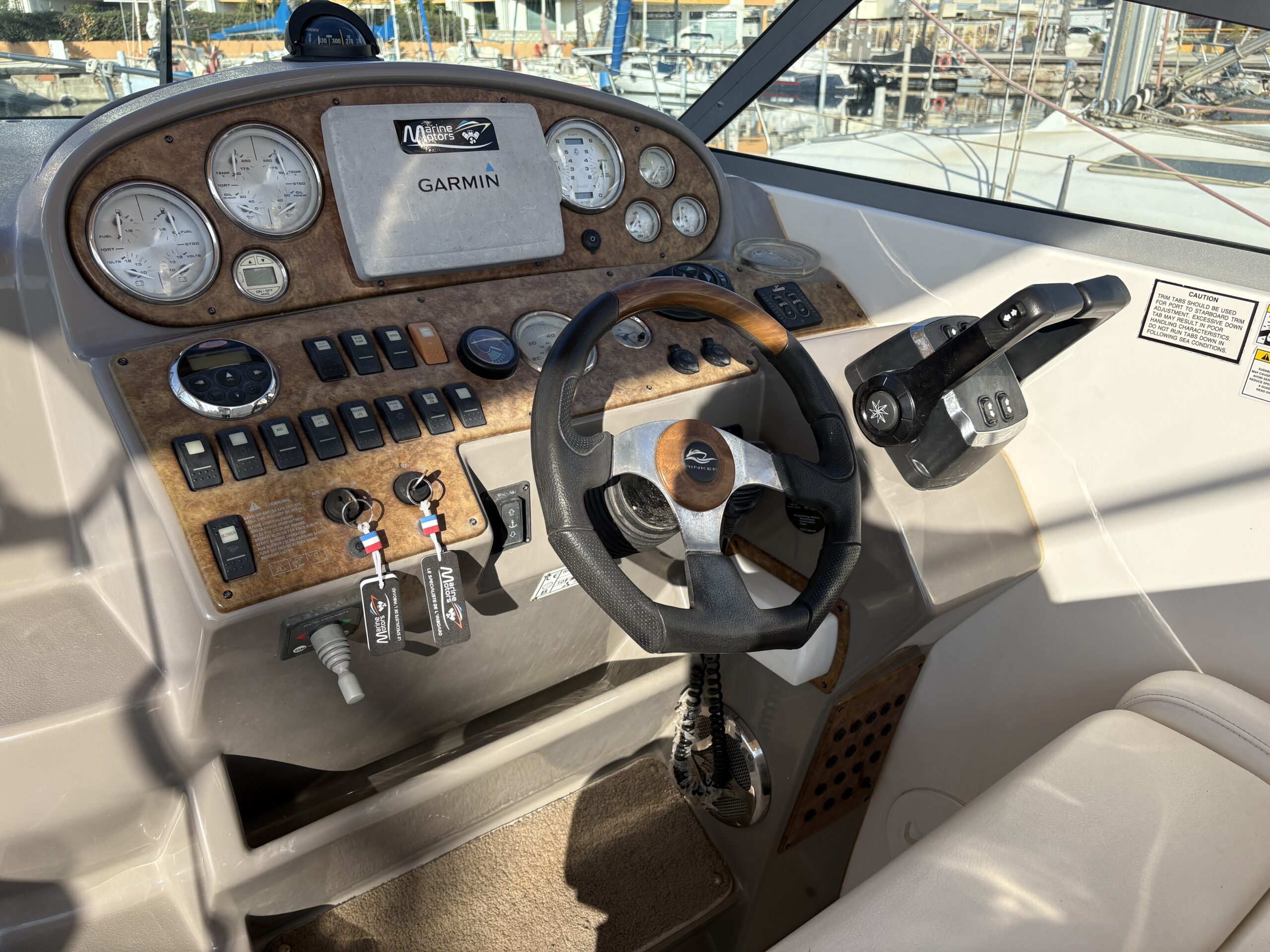 Rinker 300 Cruiser – Année 2008 Moteurs Neufs