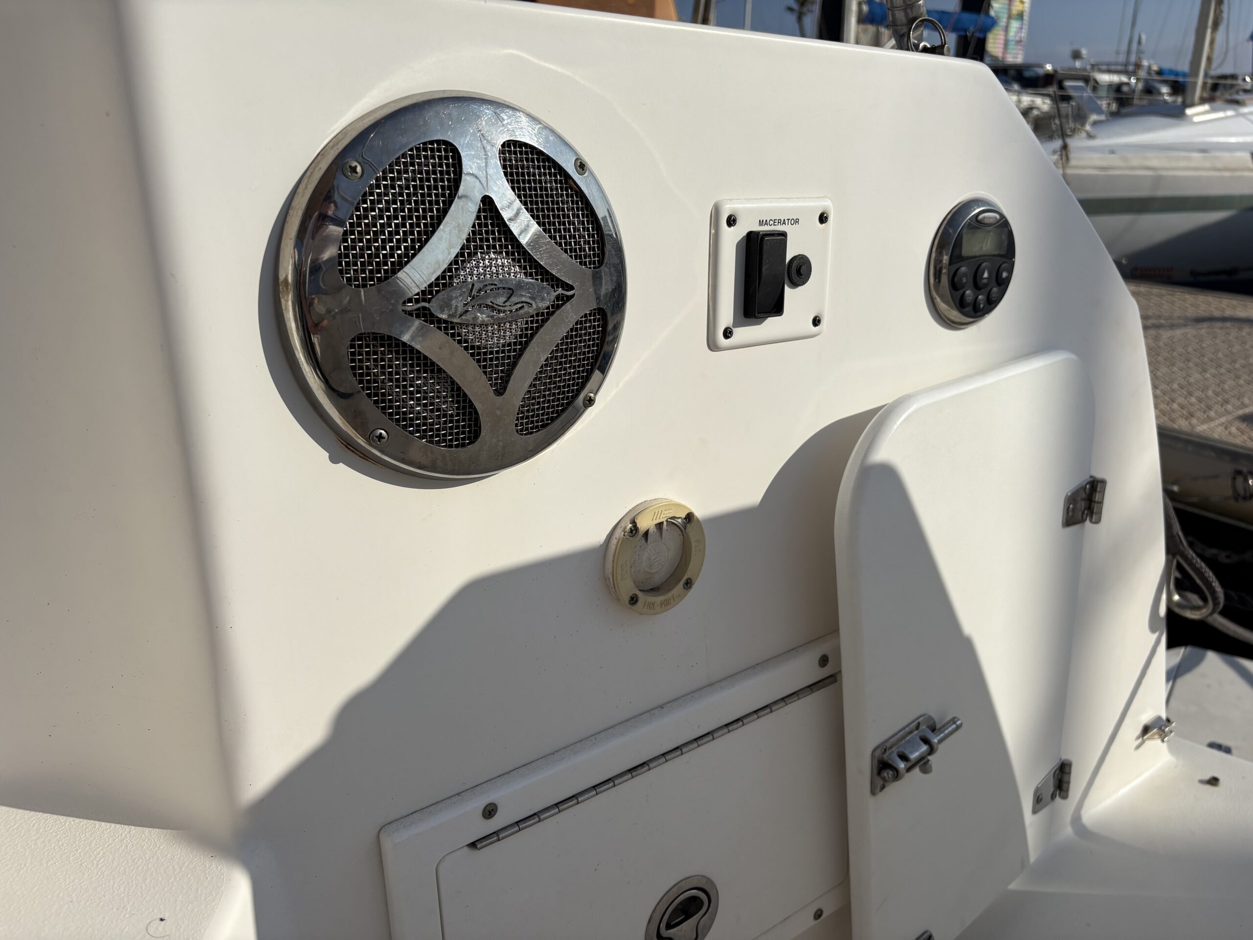 Rinker 300 Cruiser – Année 2008 Moteurs Neufs