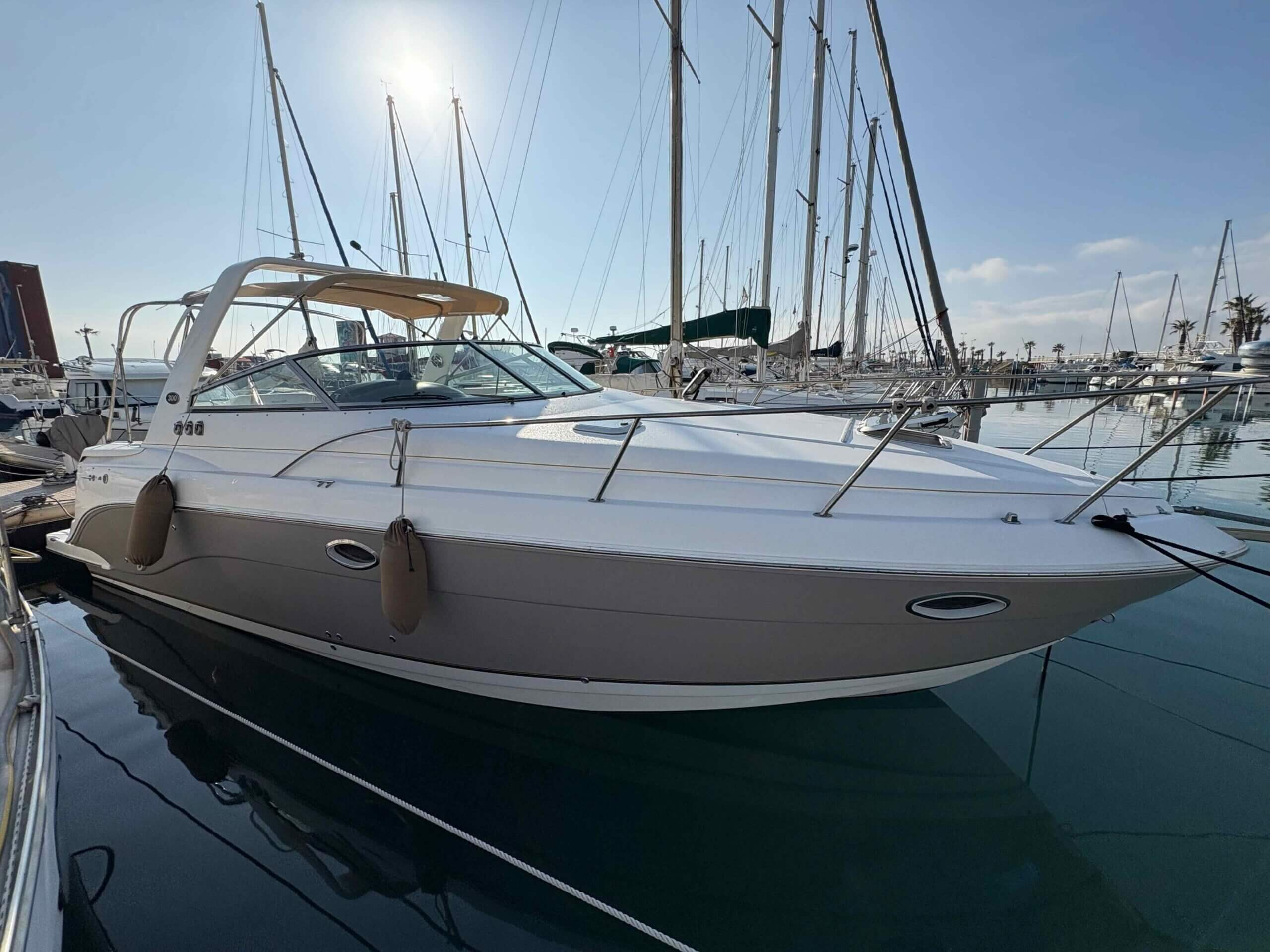Rinker 300 Cruiser – Année 2008 Moteurs Neufs