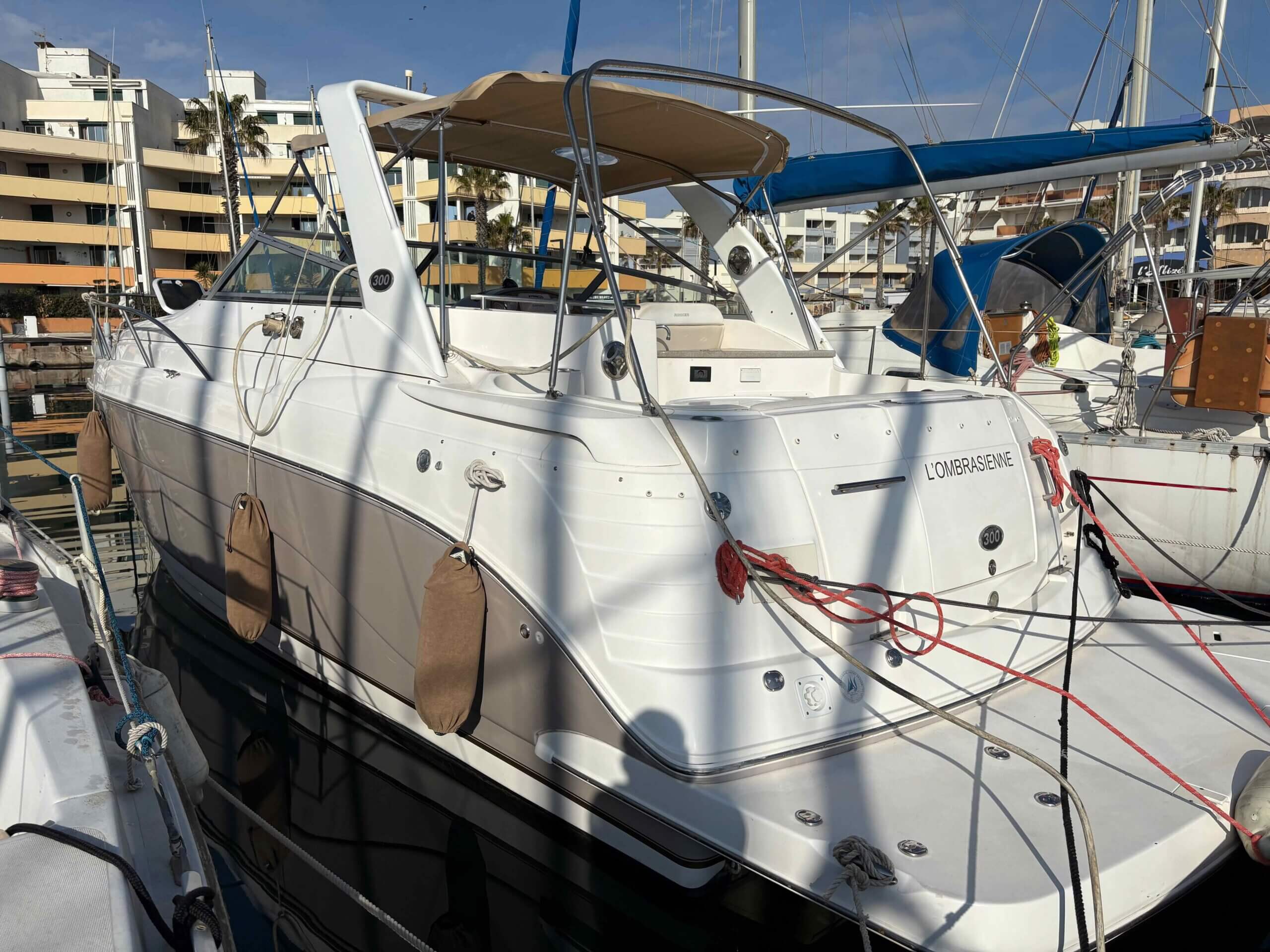 Rinker 300 Cruiser – Année 2008 Moteurs Neufs