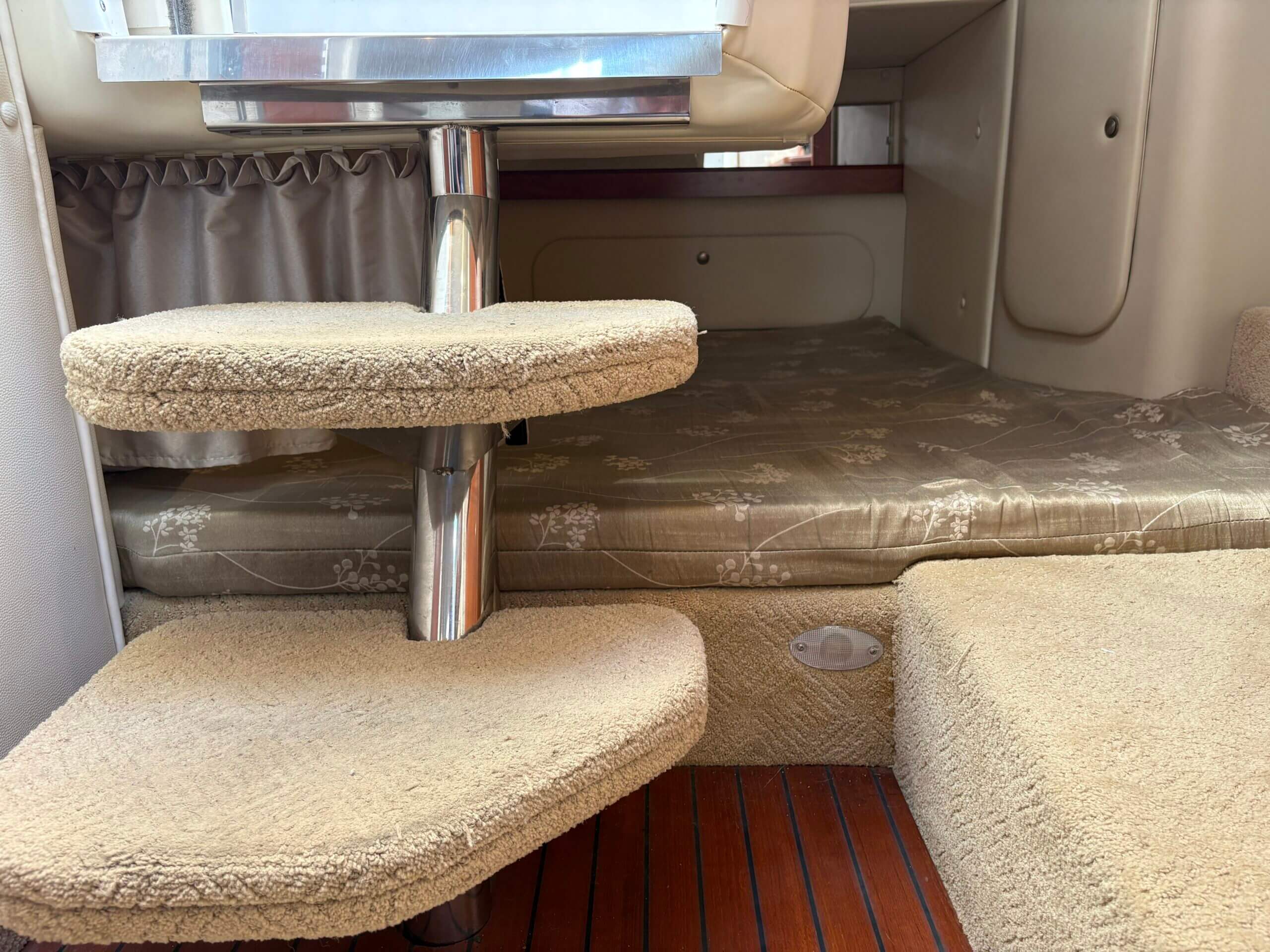 Rinker 300 Cruiser – Année 2008 Moteurs Neufs