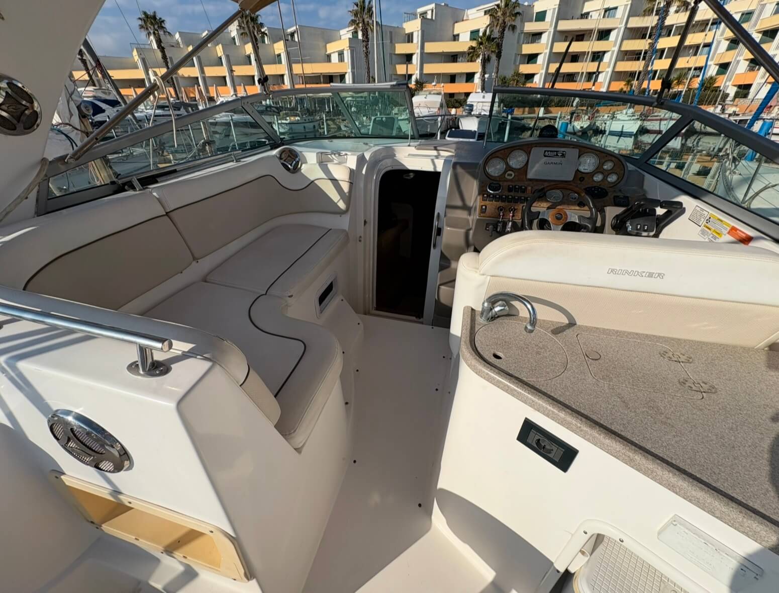 Rinker 300 Cruiser – Année 2008 Moteurs Neufs