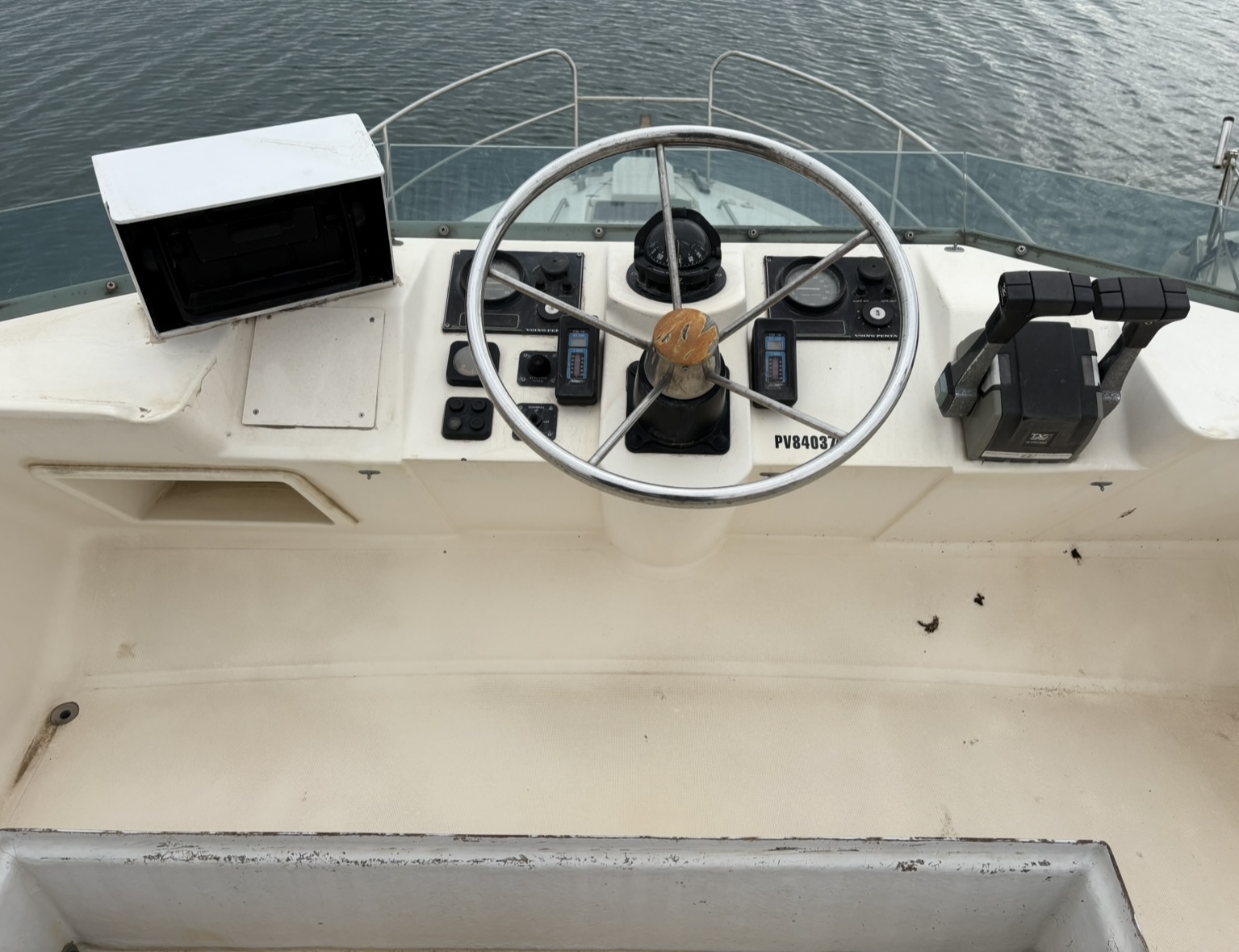 Jamaica 30 FB 2x 200cv