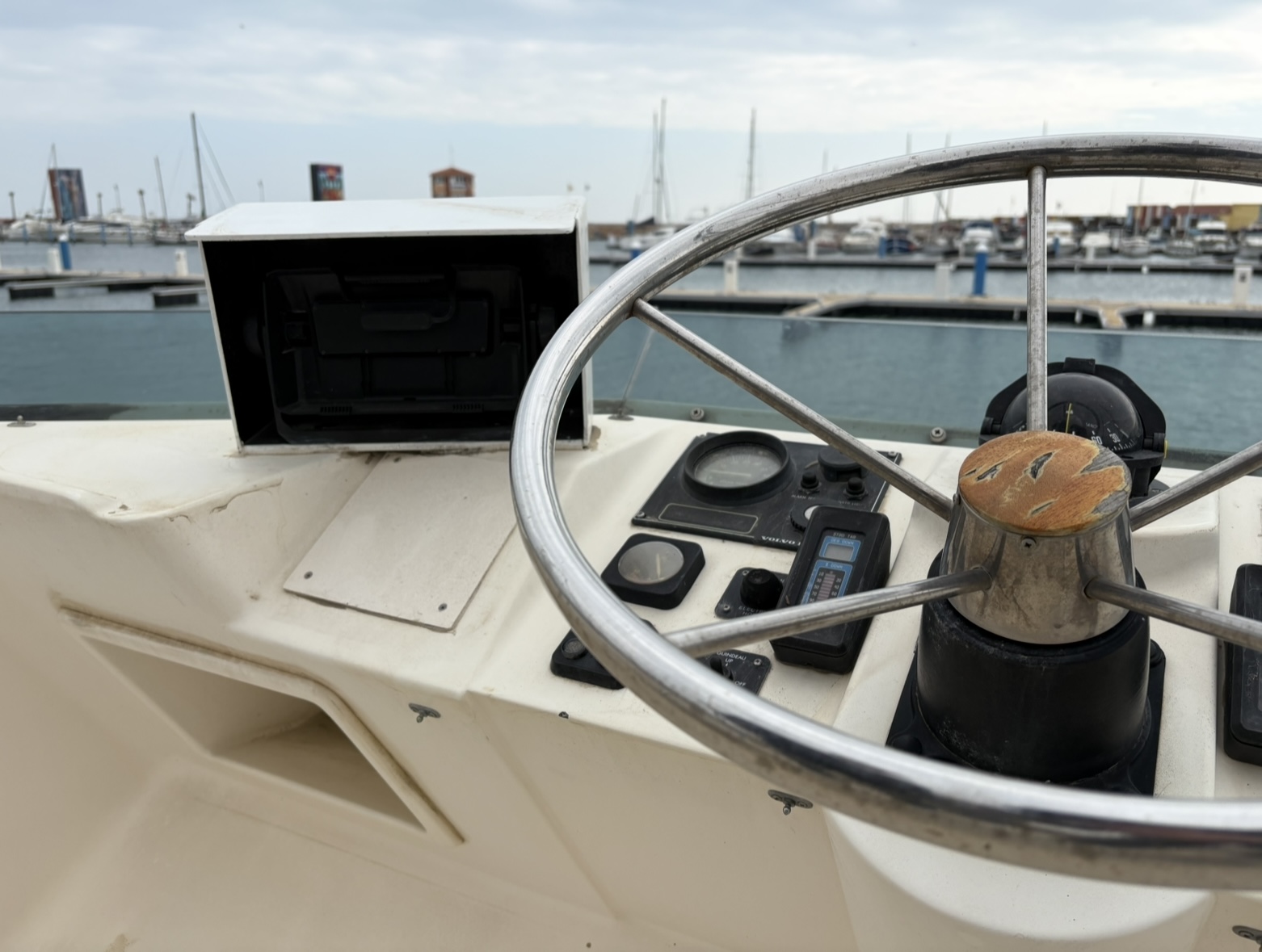 Jamaica 30 FB 2x 200cv