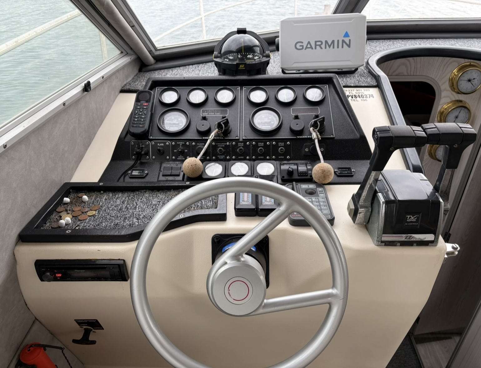 Jamaica 30 FB 2x 200cv