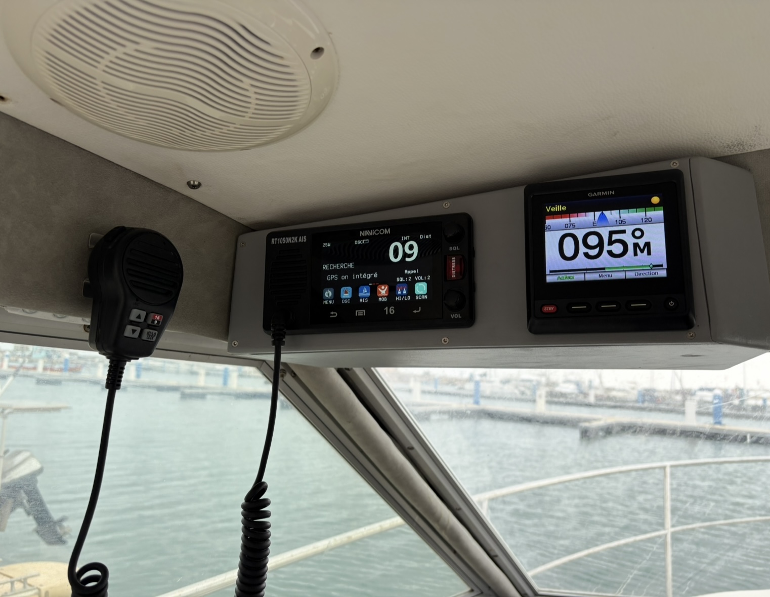 Jamaica 30 FB 2x 200cv