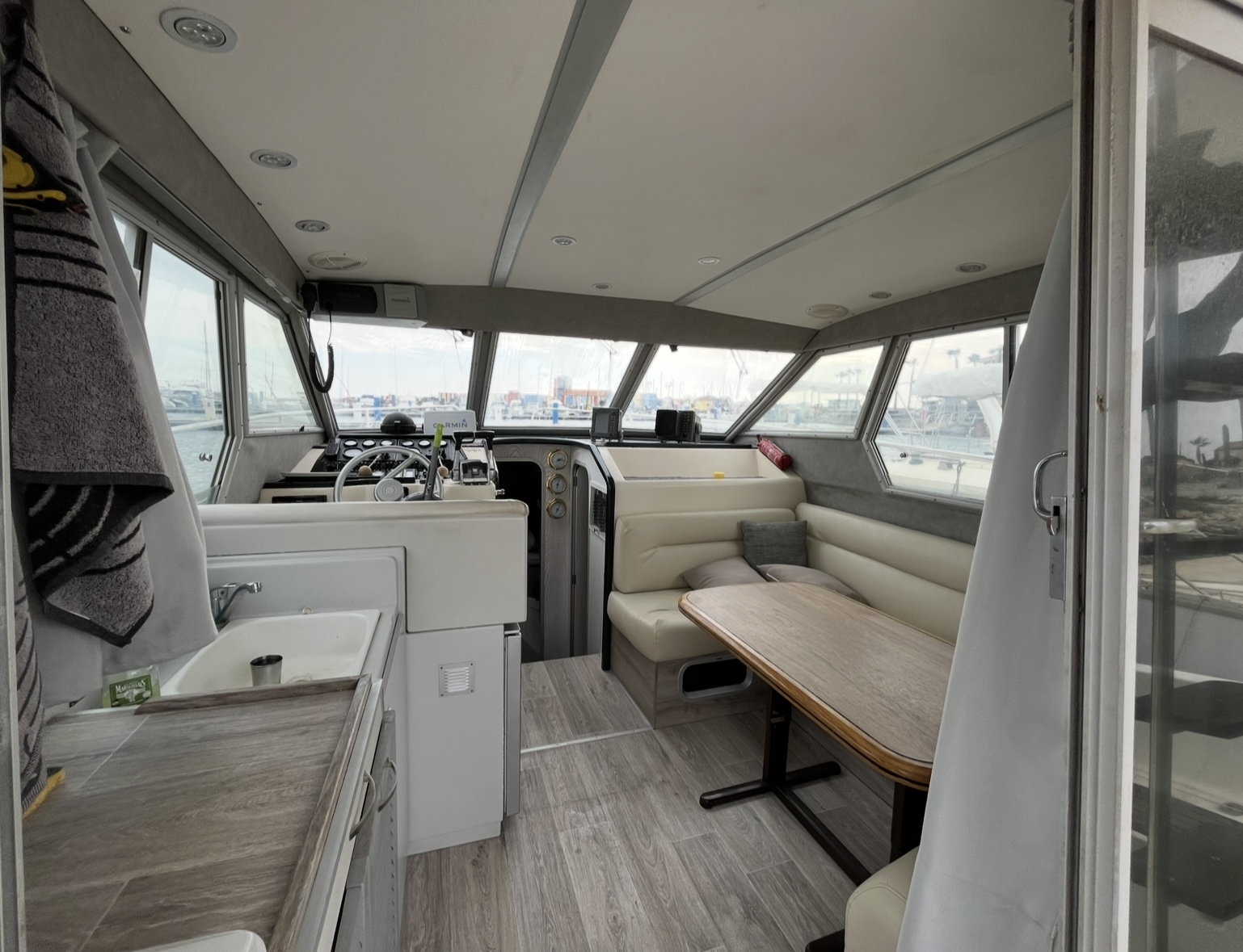 Jamaica 30 FB 2x 200cv