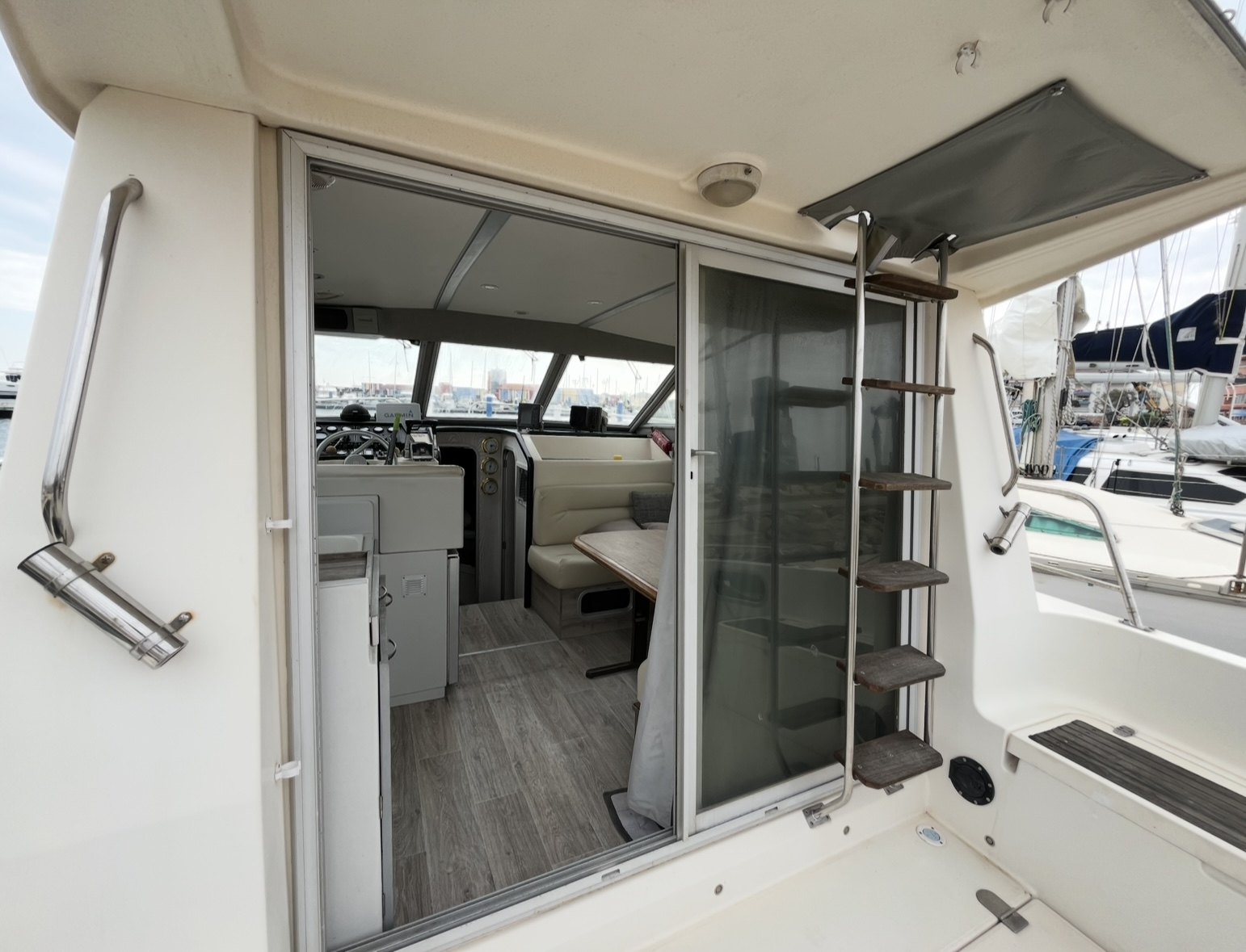 Jamaica 30 FB 2x 200cv