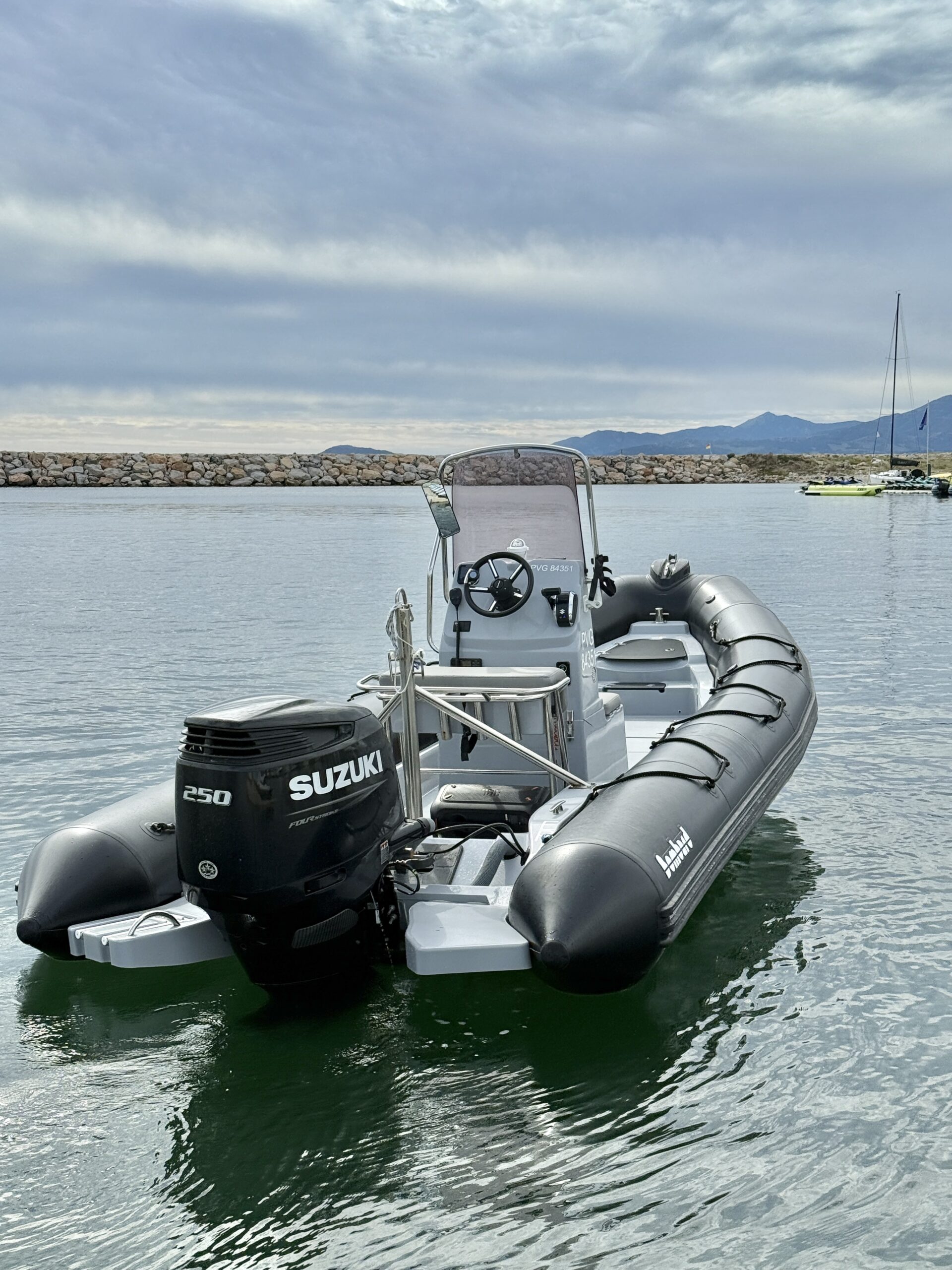 Semi-Rigide Bombard 700 Explorer 2025 – place de port – Financement