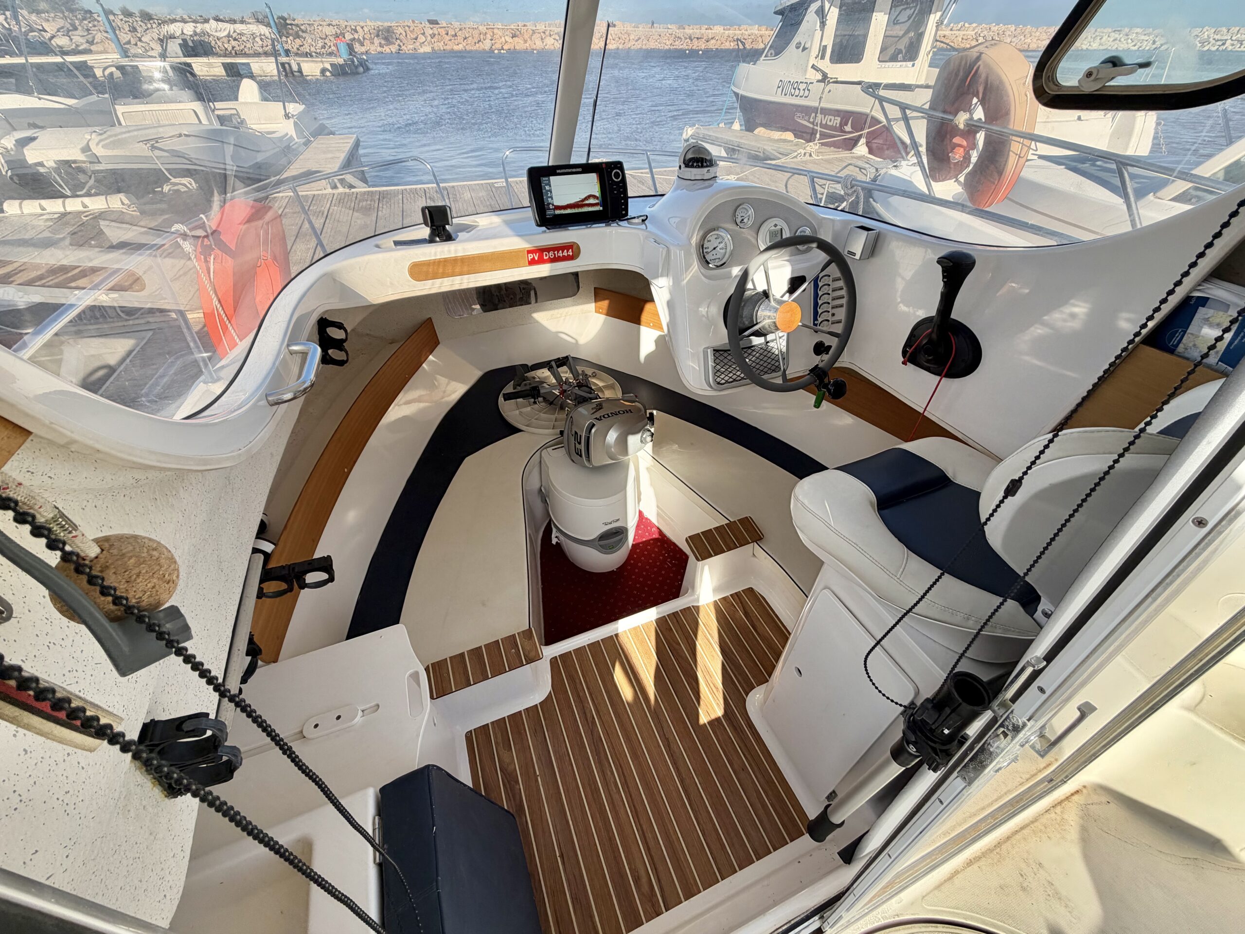 QUICKSILVER QS540 PILOTHOUSE 50cv Mercury 4T