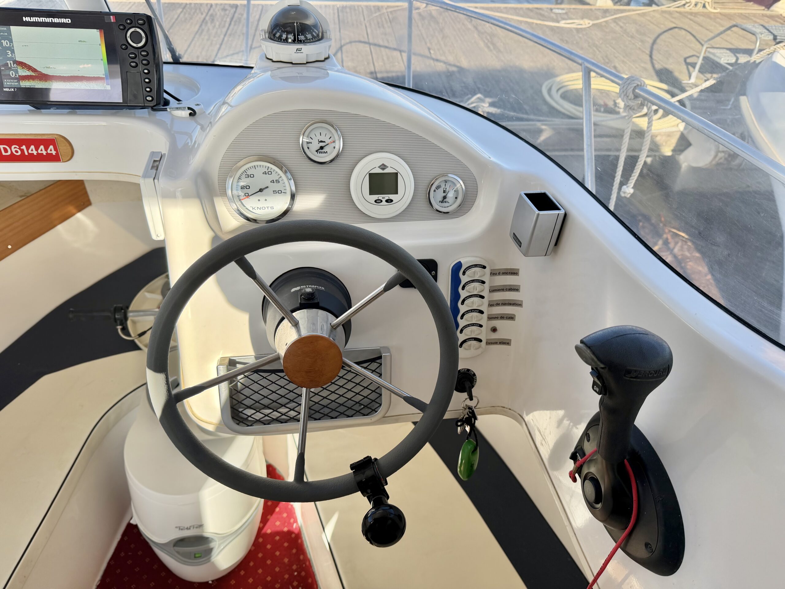 QUICKSILVER QS540 PILOTHOUSE 50cv Mercury 4T