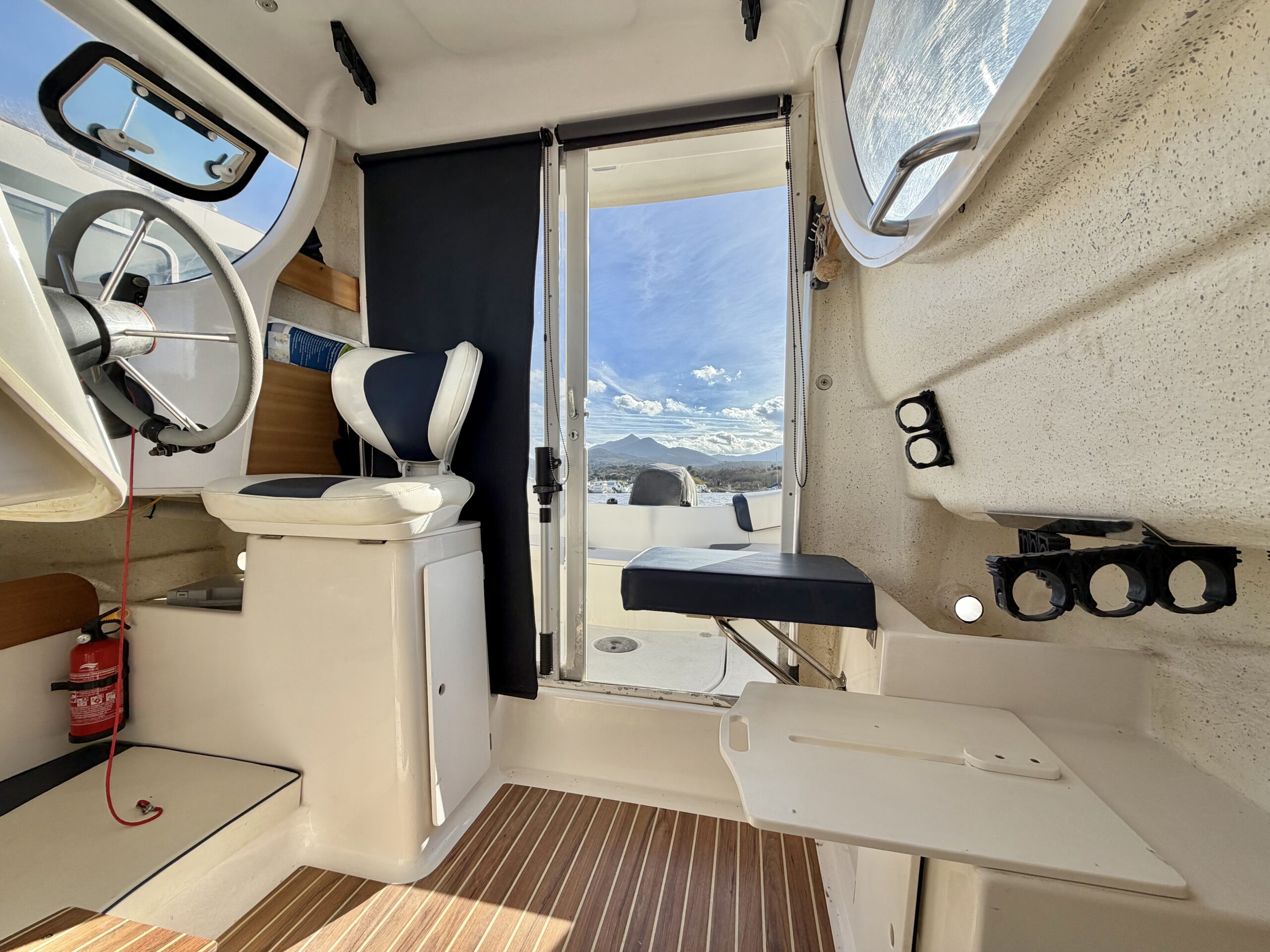 QUICKSILVER QS540 PILOTHOUSE 50cv Mercury 4T