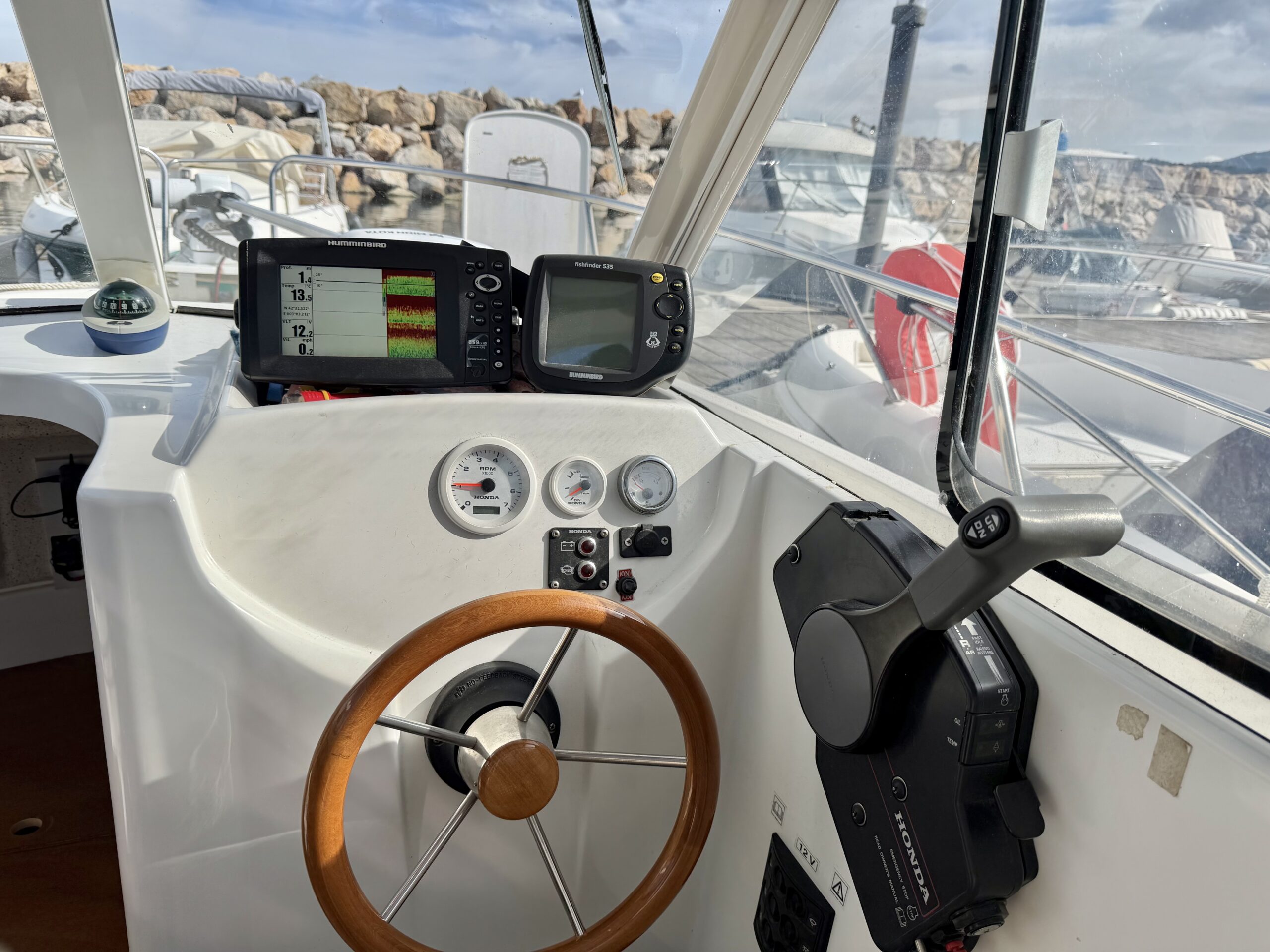Beneteau Antares 620 – 90CV Honda 4T