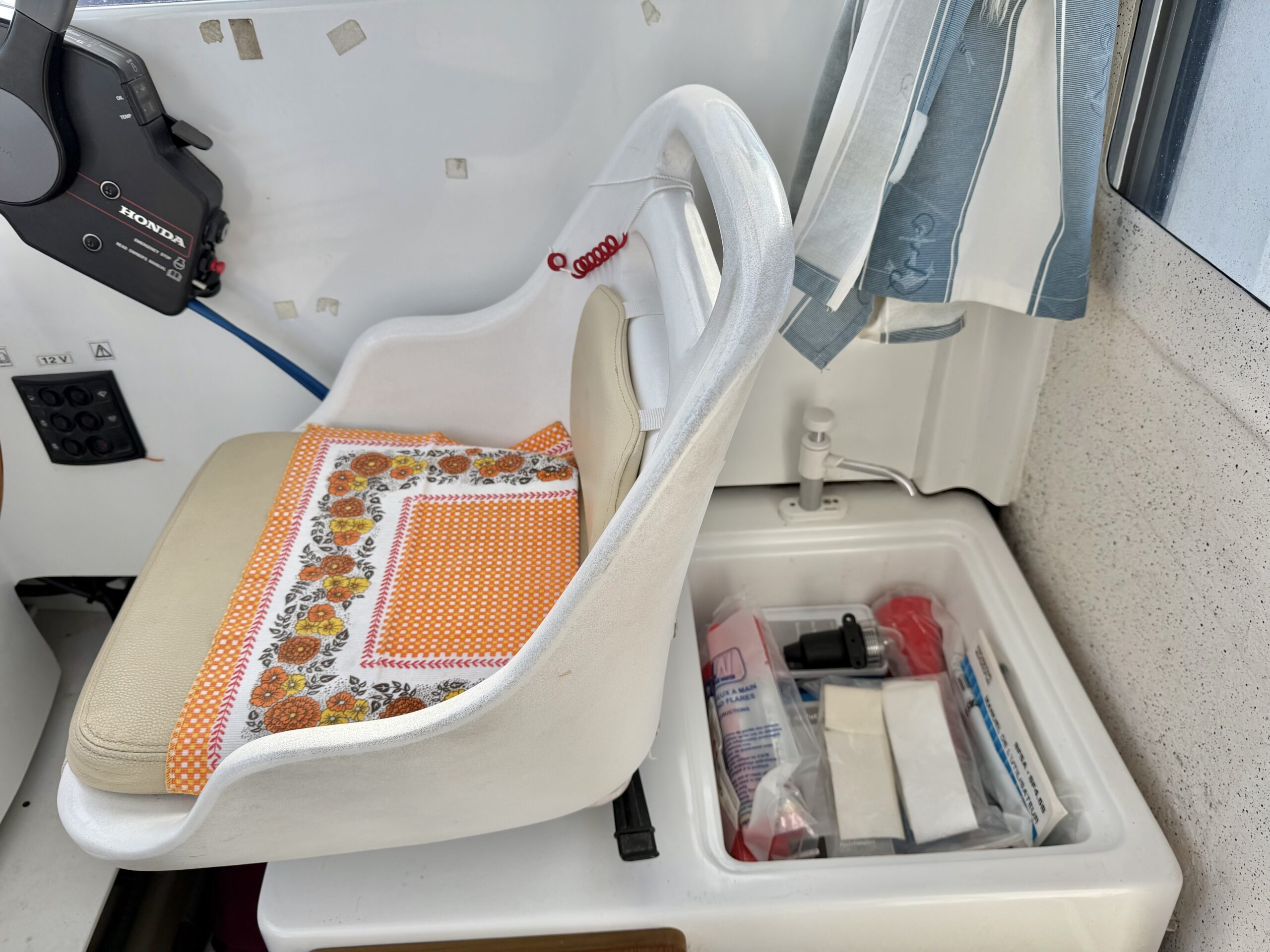 Beneteau Antares 620 – 90CV Honda 4T