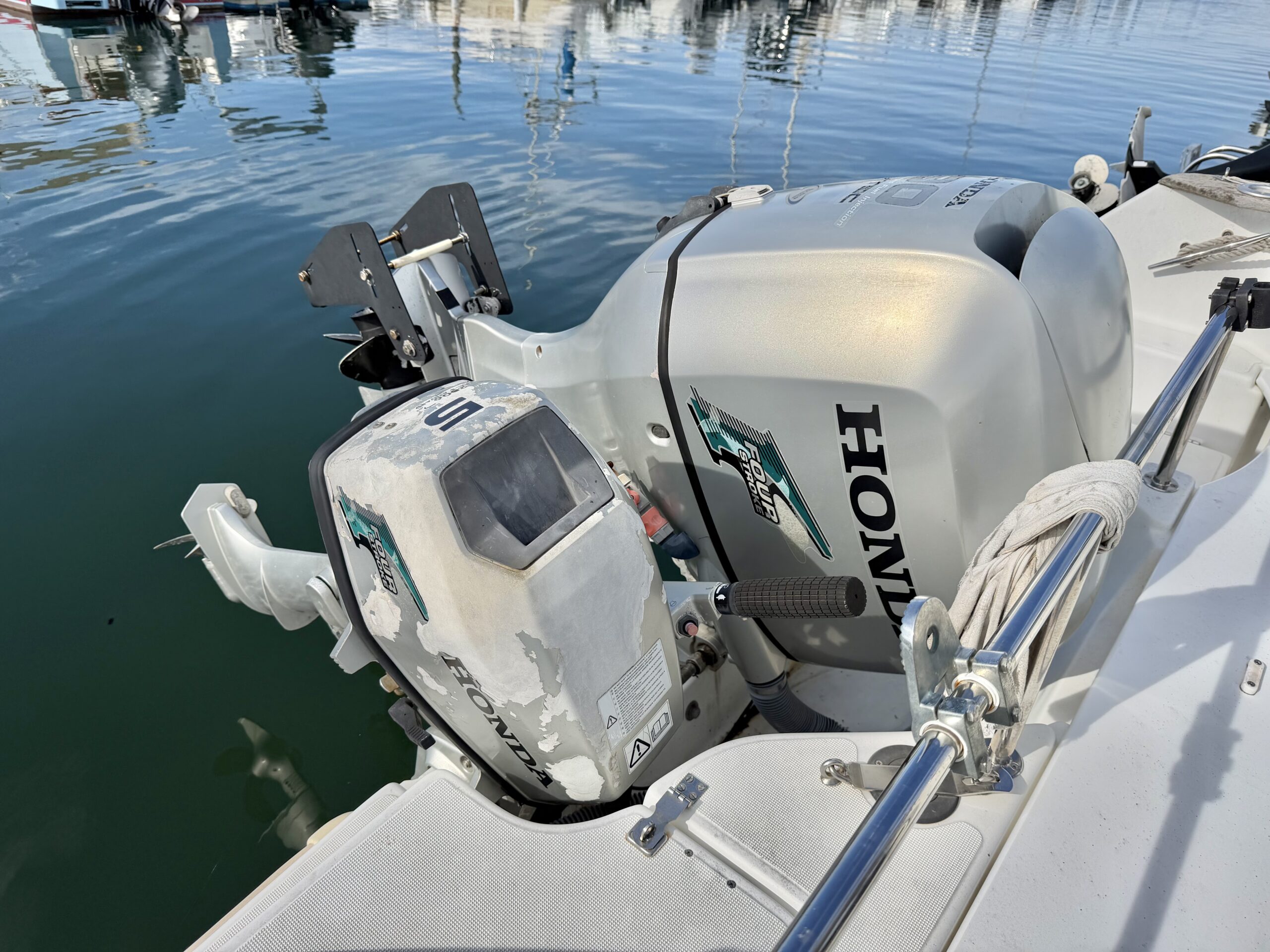 Beneteau Antares 620 – 90CV Honda 4T