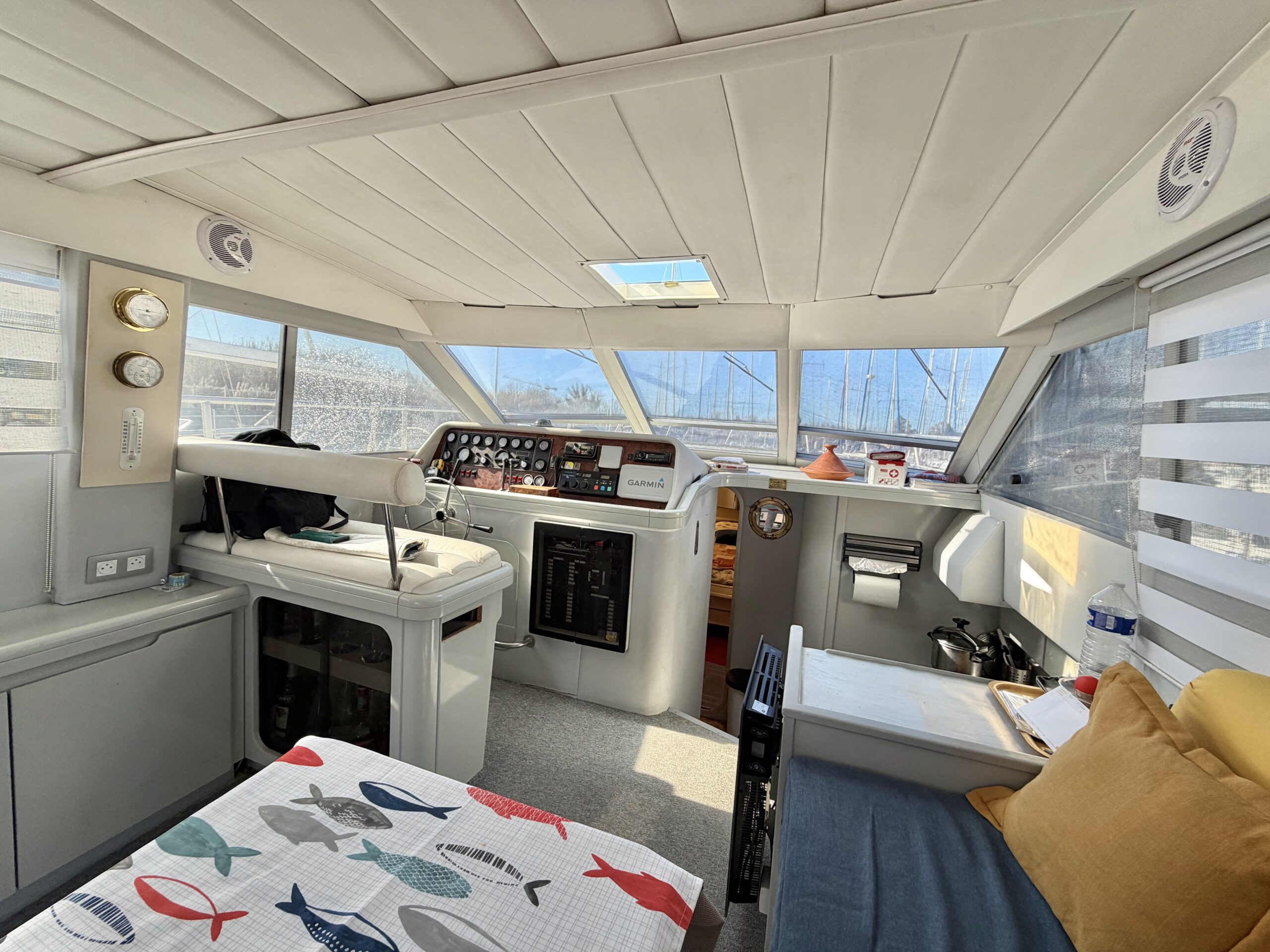 GUY COUACH 1201 2X 306CV VOLVO PENTA