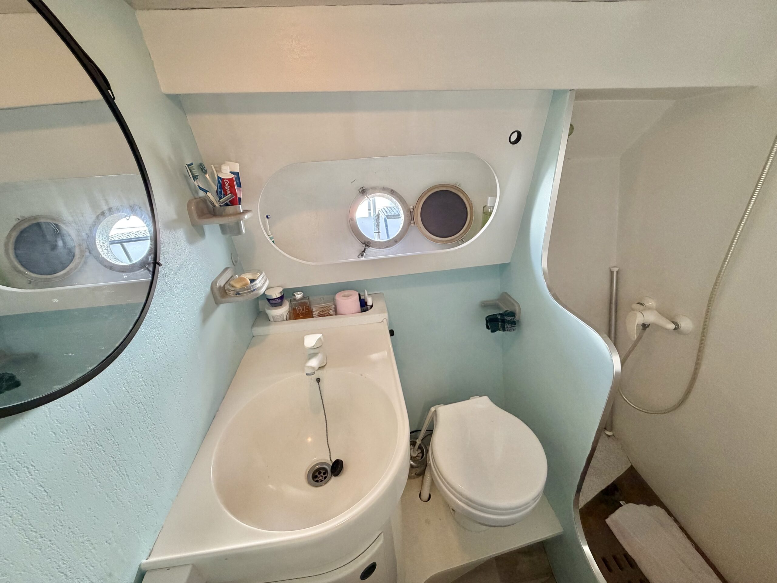 GUY COUACH 1201 2X 306CV VOLVO PENTA