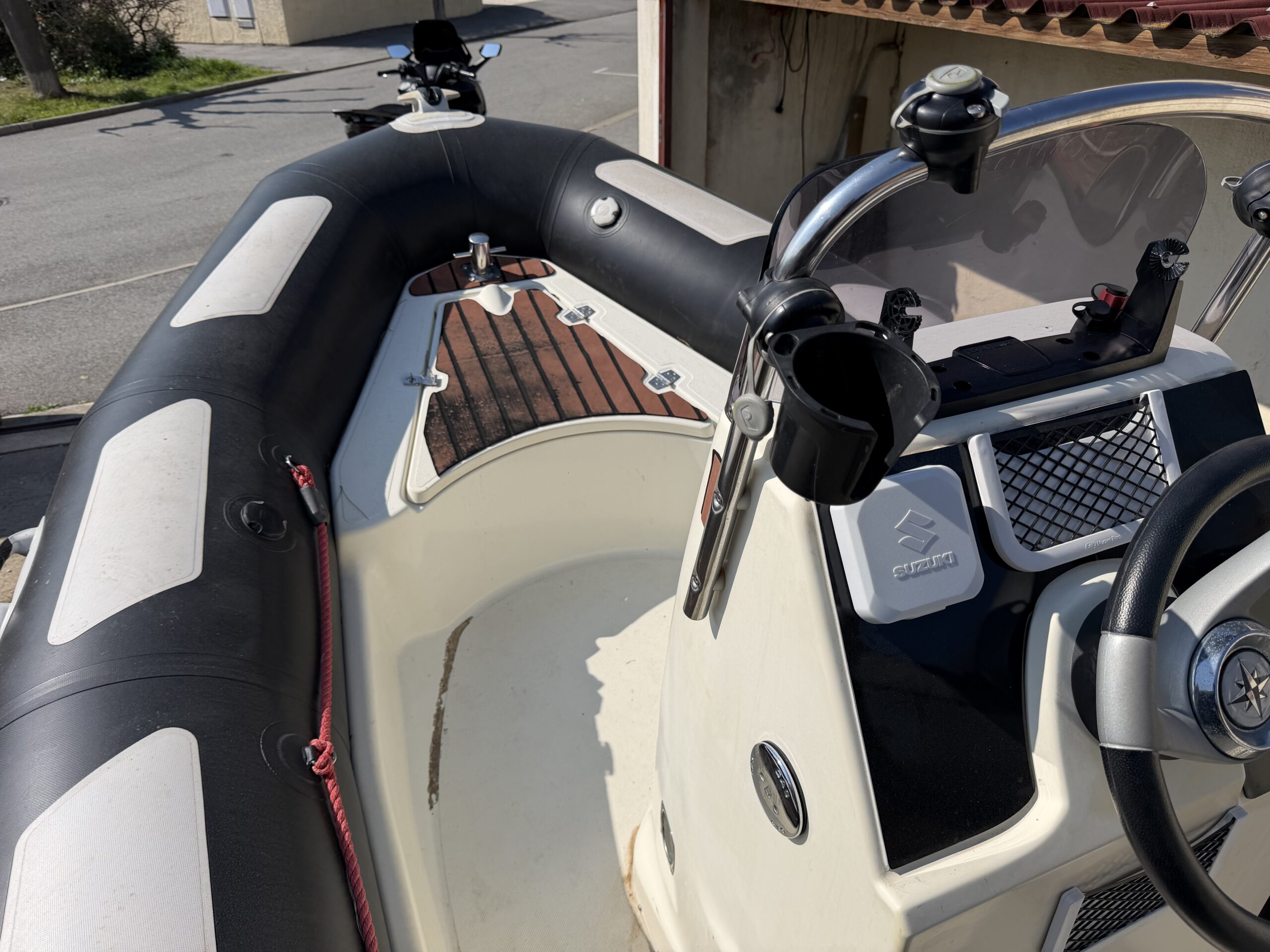 Zodiac pro 500 – Suzuki 70 CV 2024