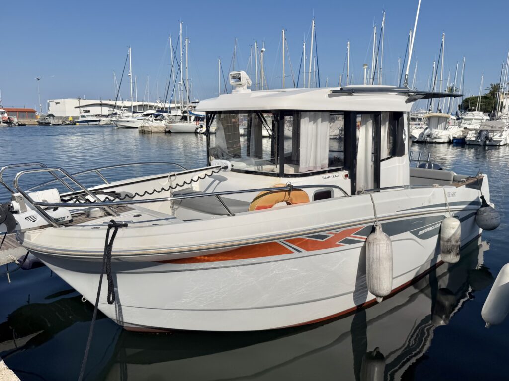 Beneteau Barracuda 7 – 200cv Yamaha