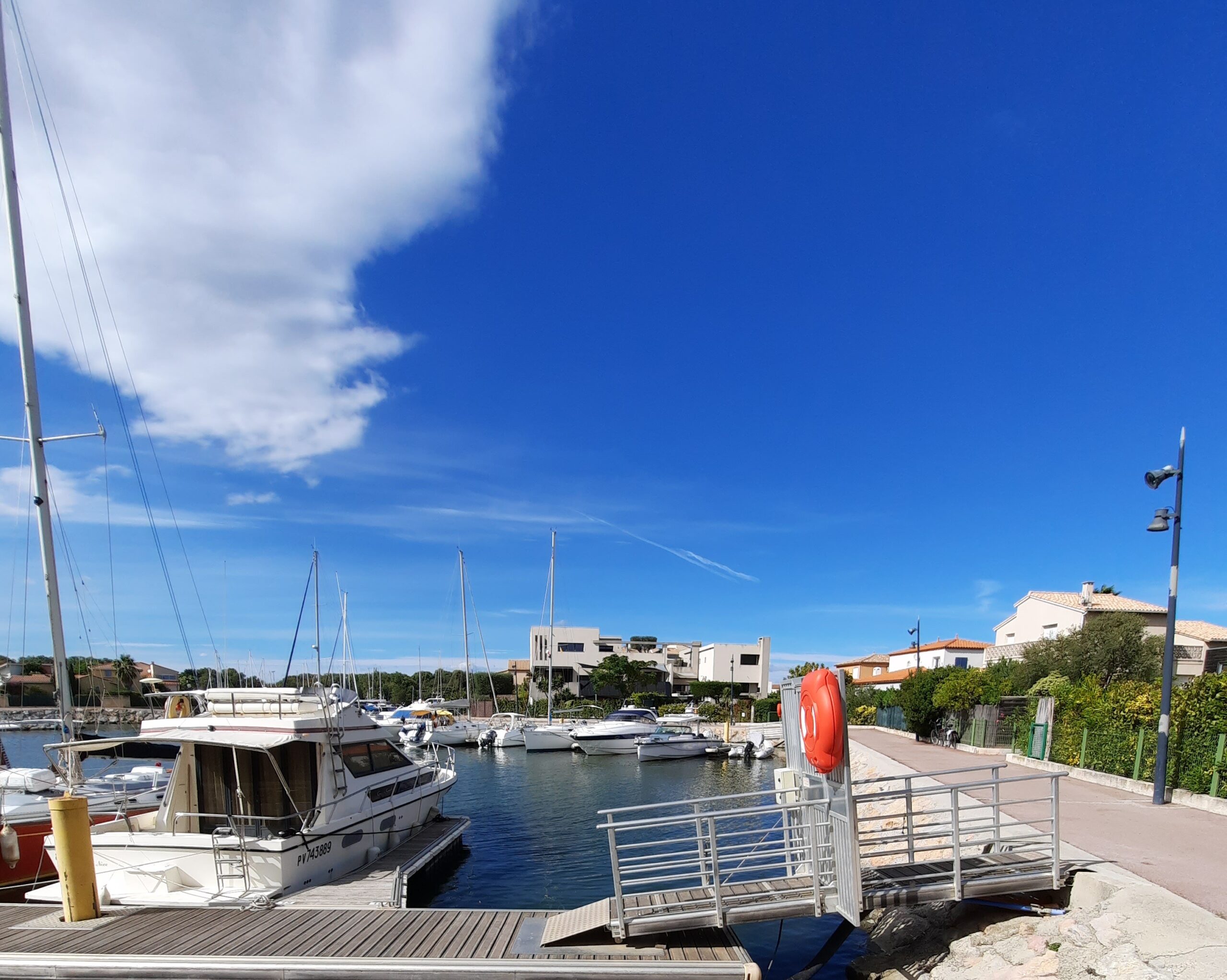 Amodiation Place De Port 10m x 4,10m