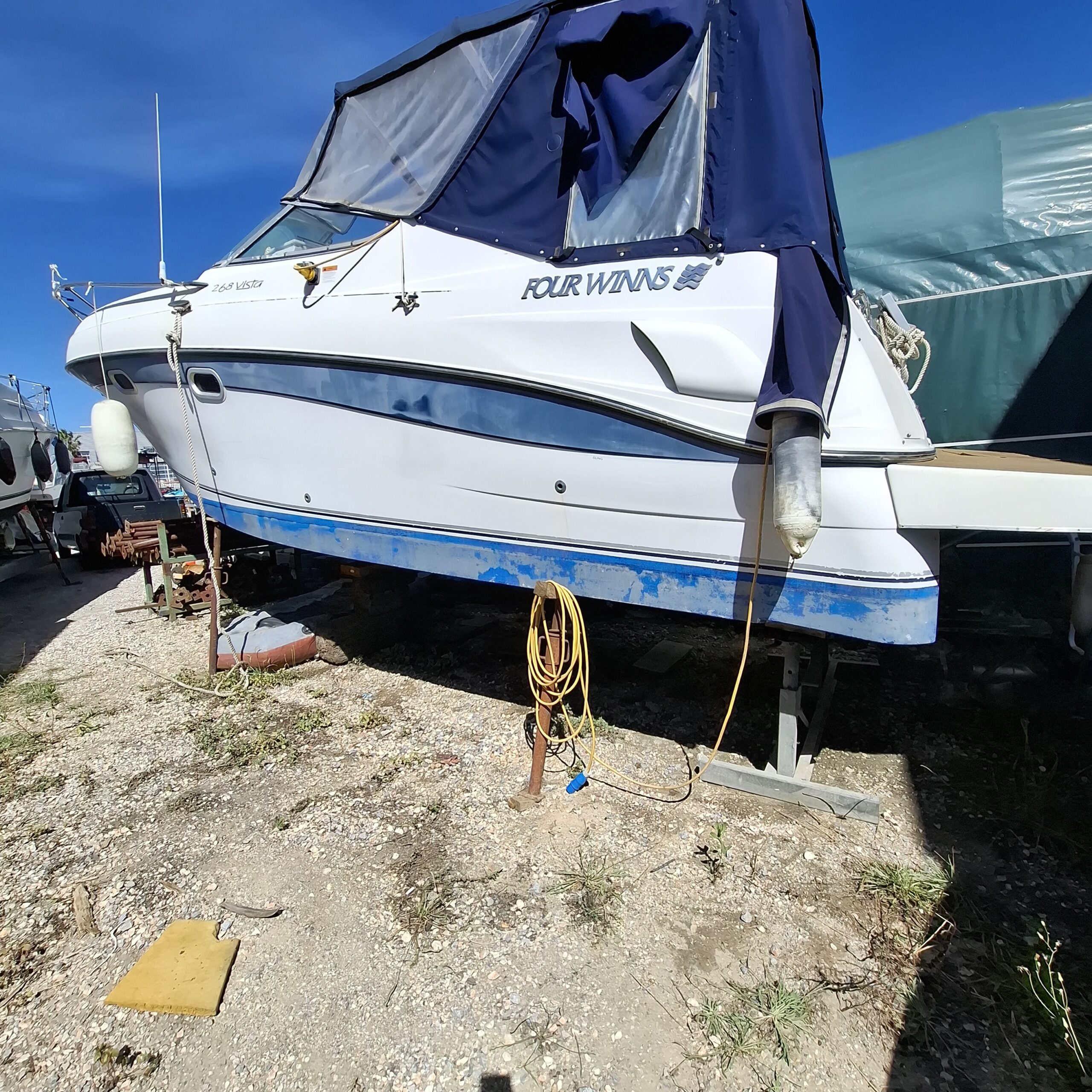 Four Winns 268 vista – Volvo Penta 5.0 GI 245 cv