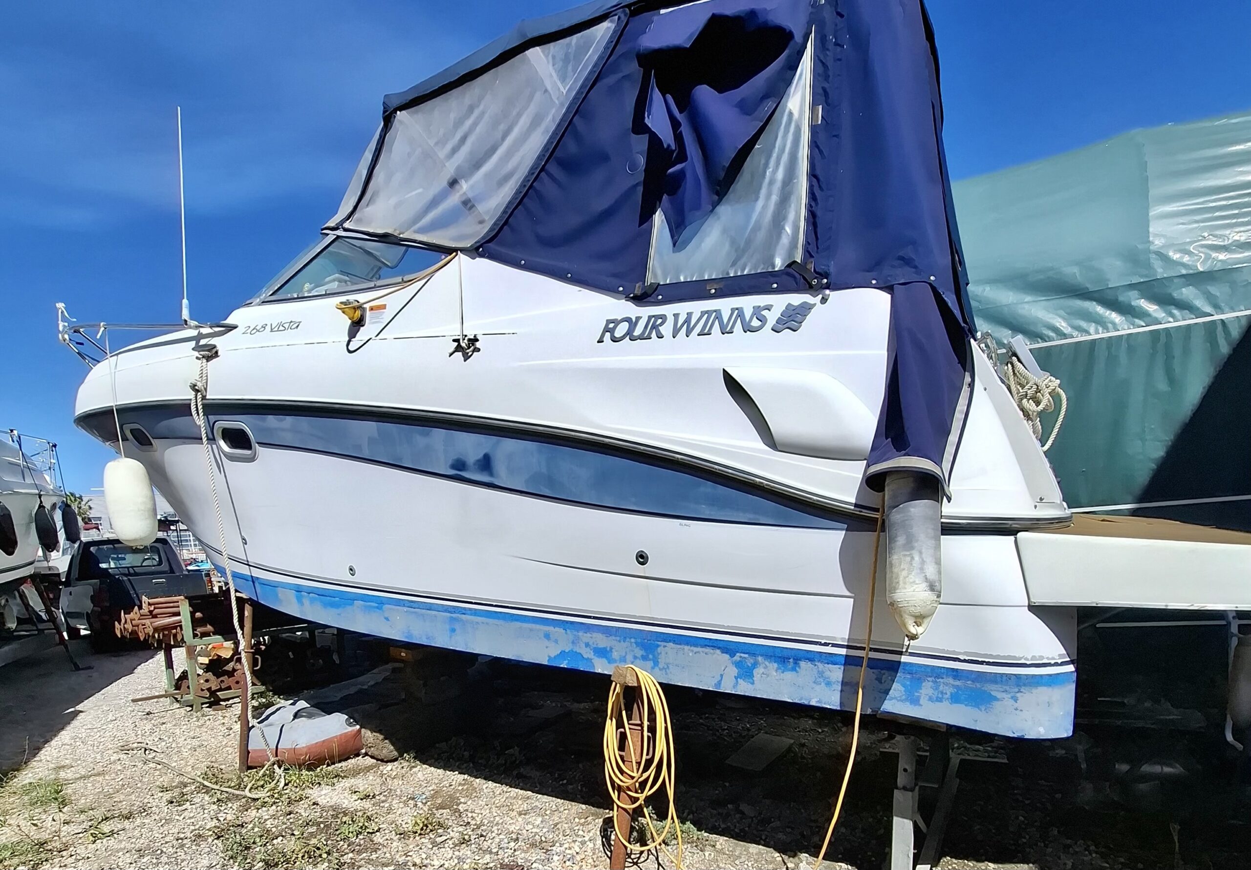 Four Winns 268 vista – Volvo Penta 5.0 GI 245 cv