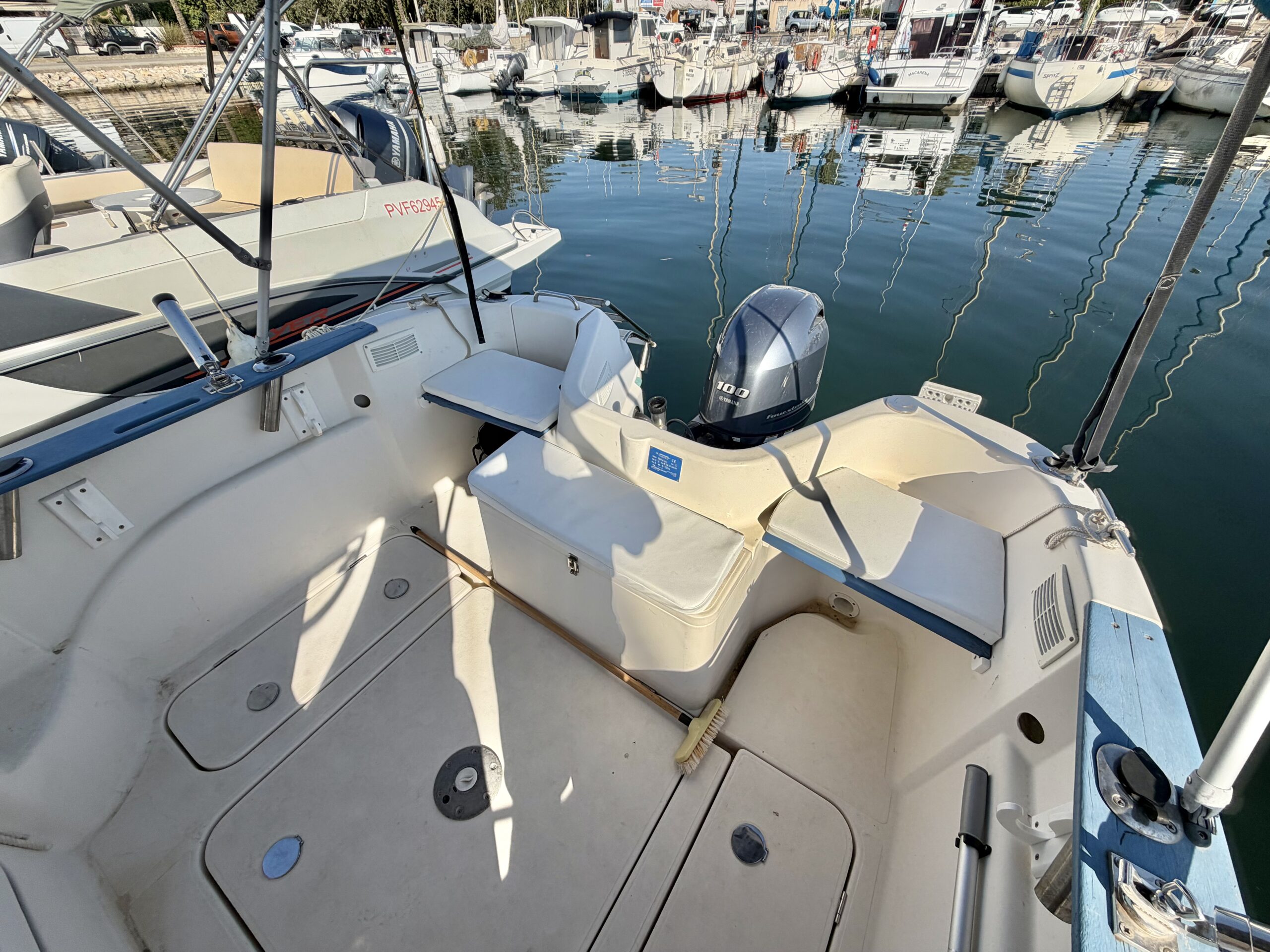Quicksilver 580 pilothouse – 100cv Yamaha
